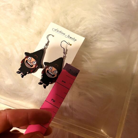 Witch 🧙‍♂️ earrings, brand new! - Picture 3 of 3